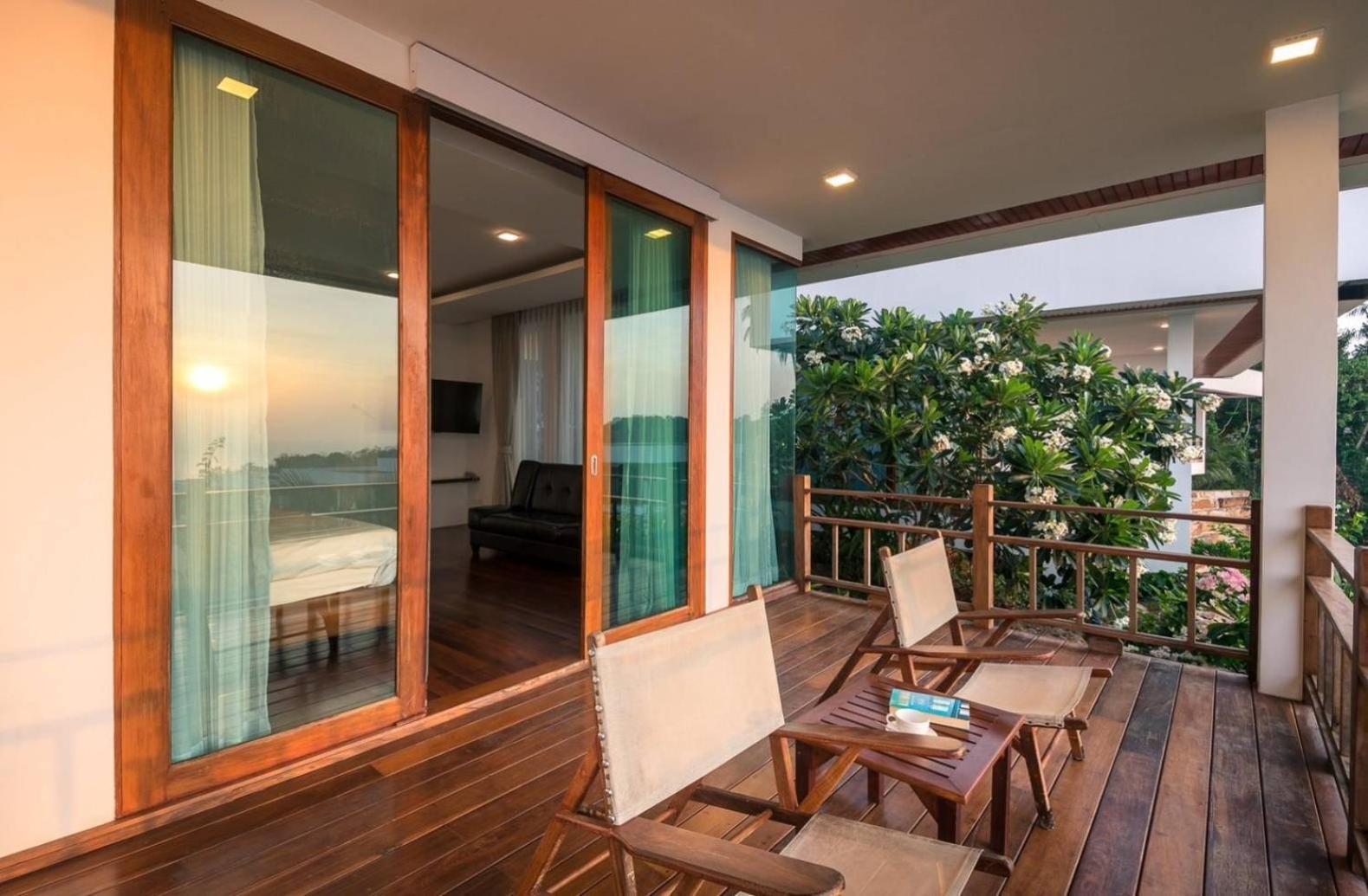 Phi Phi Mountain Beach Resort Sha Certified Exterior photo
