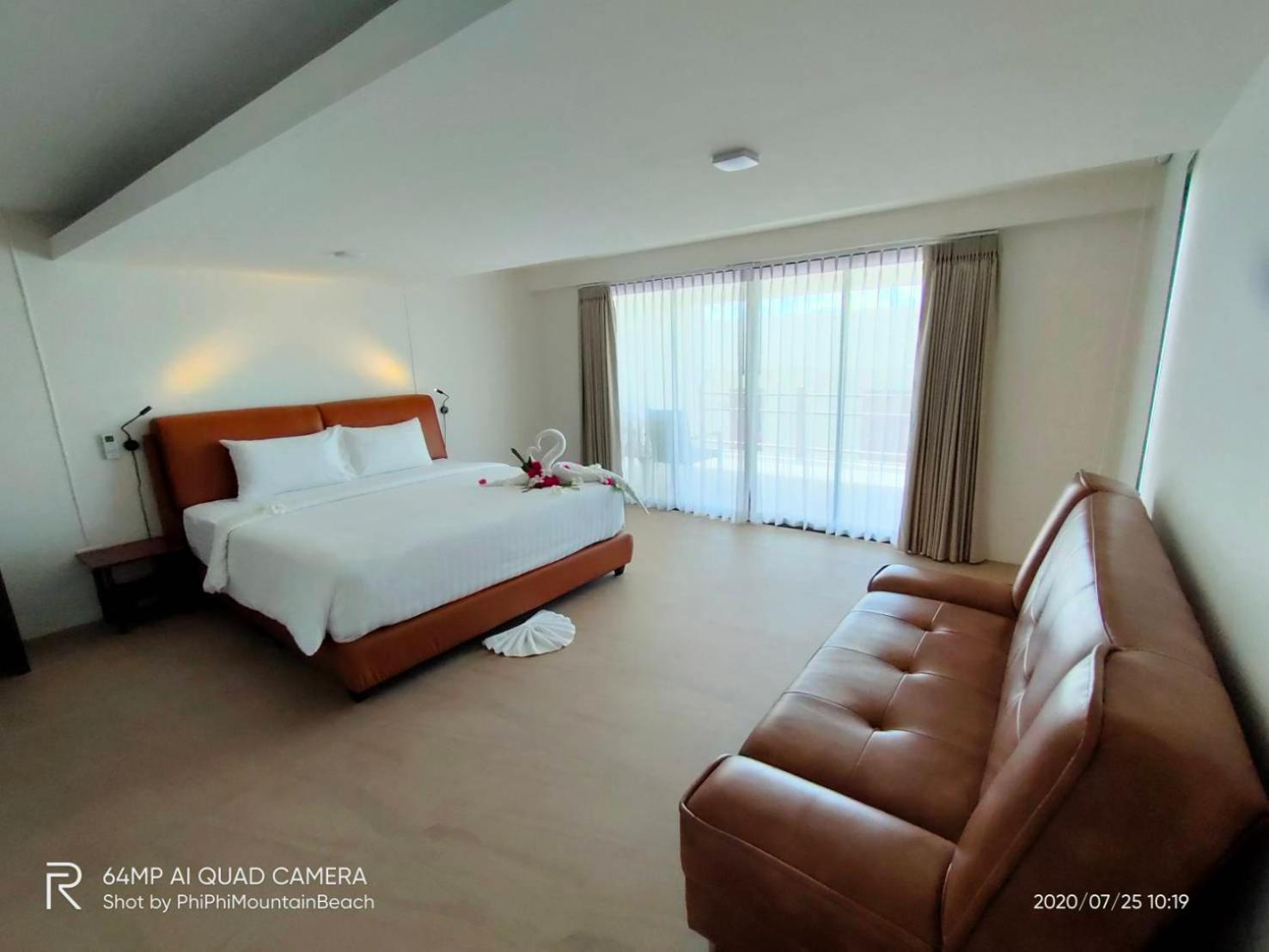 Phi Phi Mountain Beach Resort Sha Certified Room photo